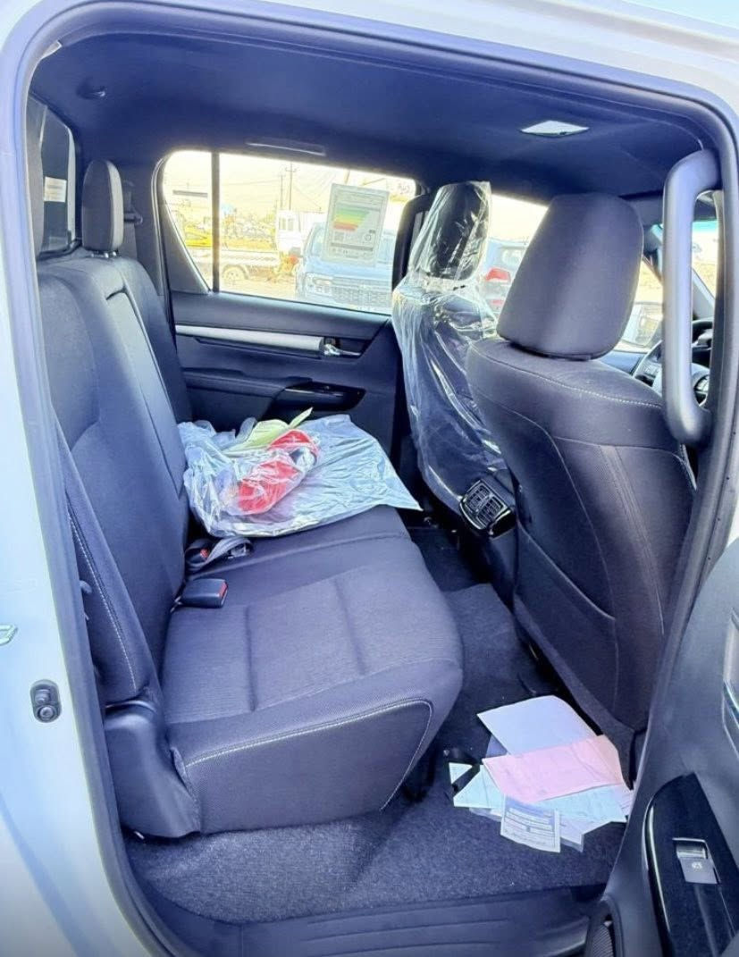 للبيع بيك اب أفنجر 2025 زيرو  ماشية 600 كيلو على وضع الشركة سعودي ام المنفاخ السيارة فول رقم أربيل ابيع على حادثها العنوان بغداد اتصال ***********
