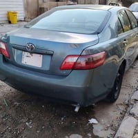 كامري 2008 وارد امريكي حادث باب السايق مصبوغ والباب الي خلفه والصفحة م...