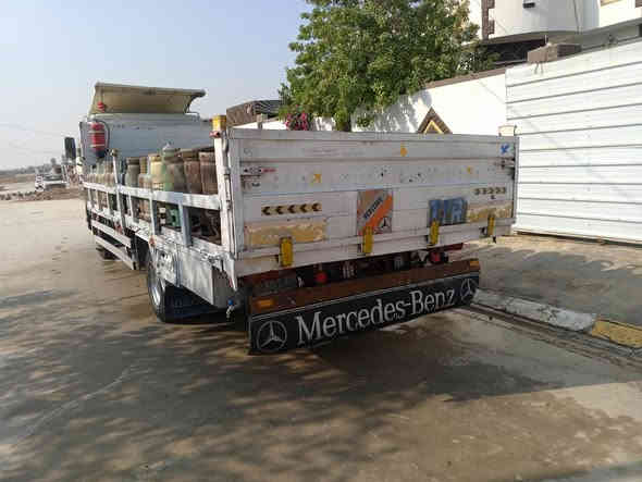 السلام عليكم اخوان سياره البه  للبيع موديل 91 الطول سته وربع سته برغي كير /محرك ،اكسل ،شاصي ،كهربايأت كلها بلشرط تحويل شرط و السنويه ل 27/ اتصل وتدلل***********
