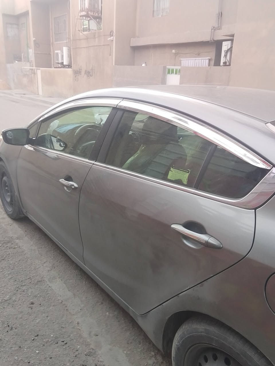 سلام عليكم
فورتي موديل 15 فول موصافات  المكان بغداد العبيدي للاستفسار الرقم ***********
