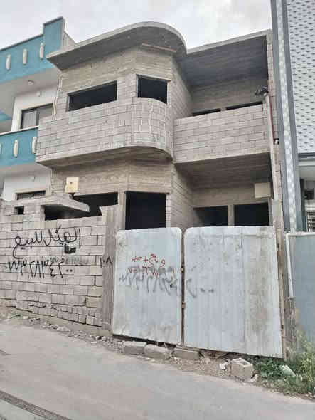 السلام عليكم
هيكل عظم 150 متر طابقين شروق تام
واجهة 7 خدمات كاملة قريب جدا عالشارع العام
حي الملايين الثانية قرب جامع العادل

***********
