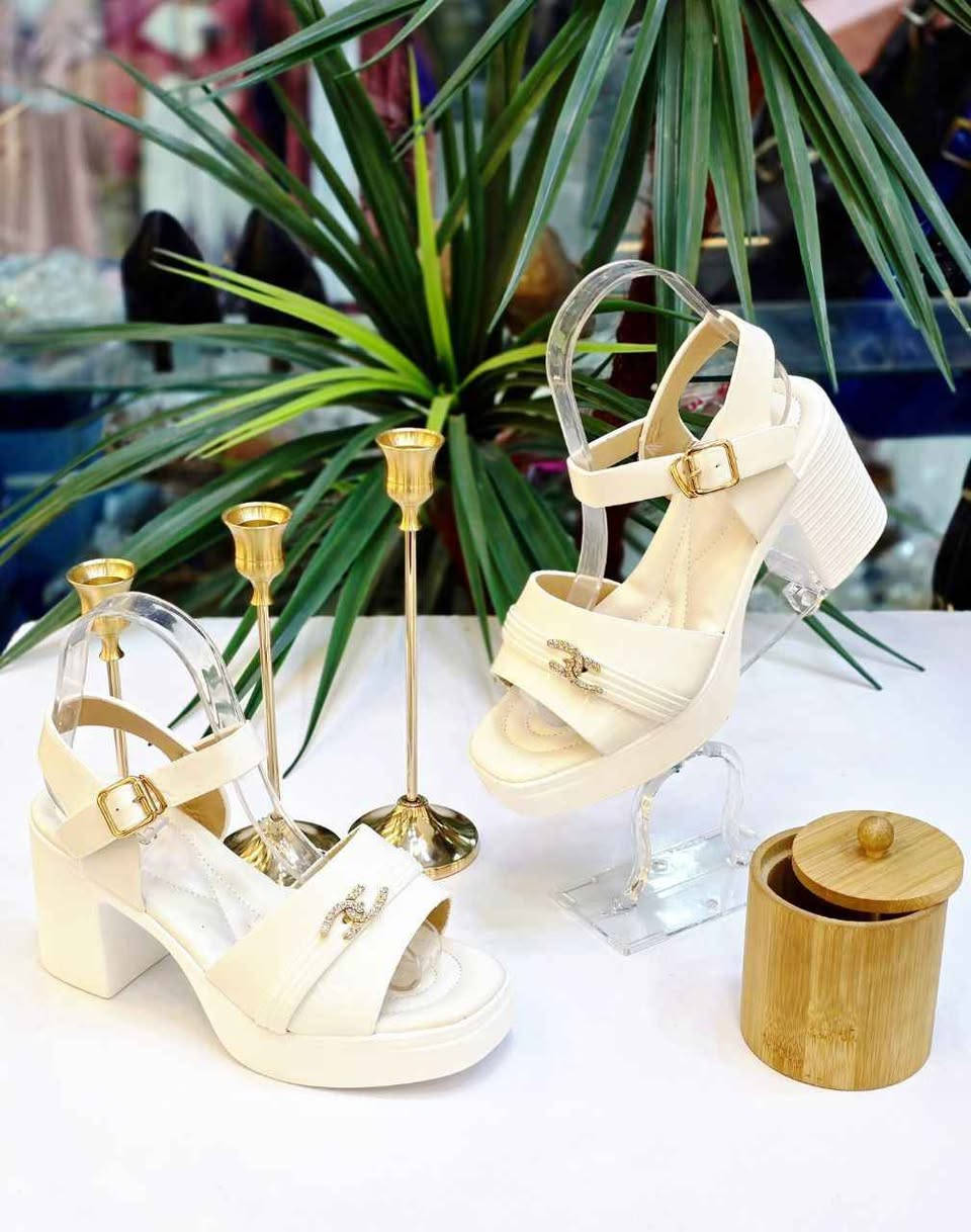 ‎جركس كعب❤‍🩹
السعر 15الاف 
37-38-39-40-41
كعب ارتفاع 4 سم
السعر 15الاف  
37-38-39-40-41‎ النجف, العراق


**إذا كنت صاحب هذا الإعلان وتريد حذفه لأي سبب، رجاءا أرسل رسالة إلى الدعم الفني**