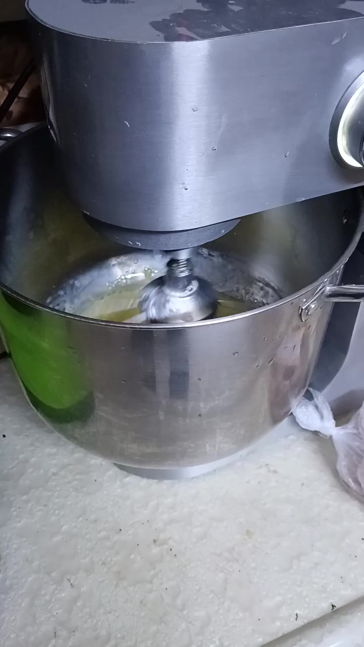 عجانه ماخذه ٣١٥ استخدمته كلش قليل سعرهه ٢٠٠ مكاني بغداد حبيبيه هاتف ***********
