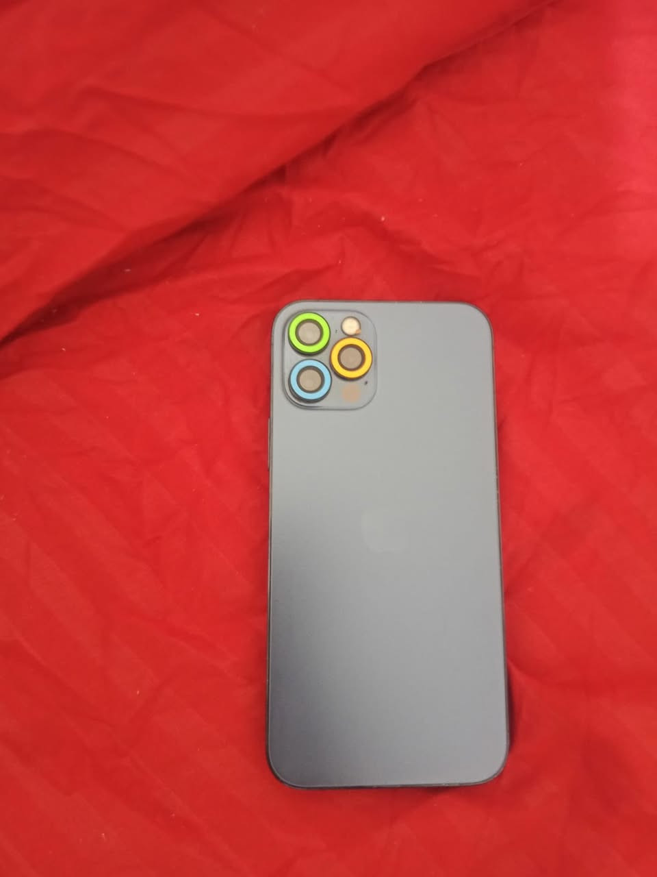 سلام عليكم ايفون 12 برو ذاكره 128 بطاريه 77 دبل سيم كارت جهاز بعده نضيف كلشي ما مبدل بي السعر 350 وبي مجال التصال ع واتساب ***********
