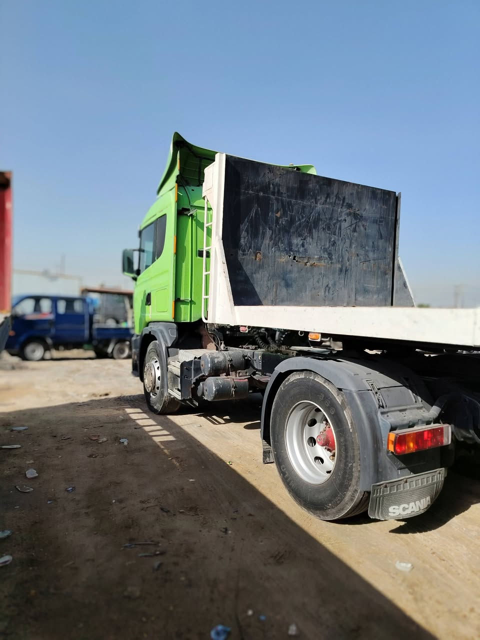 للبيع سكانيا موديل 1997 رقم بصره مكينه انجكتر R420 عربانه حداديه مزوج تخم تاير راس وعربانه السعر 200$ وبيه مجال العنوان البصره الزبير المعارض معرض المهدي للأتصال *********** ابو علي ***********
