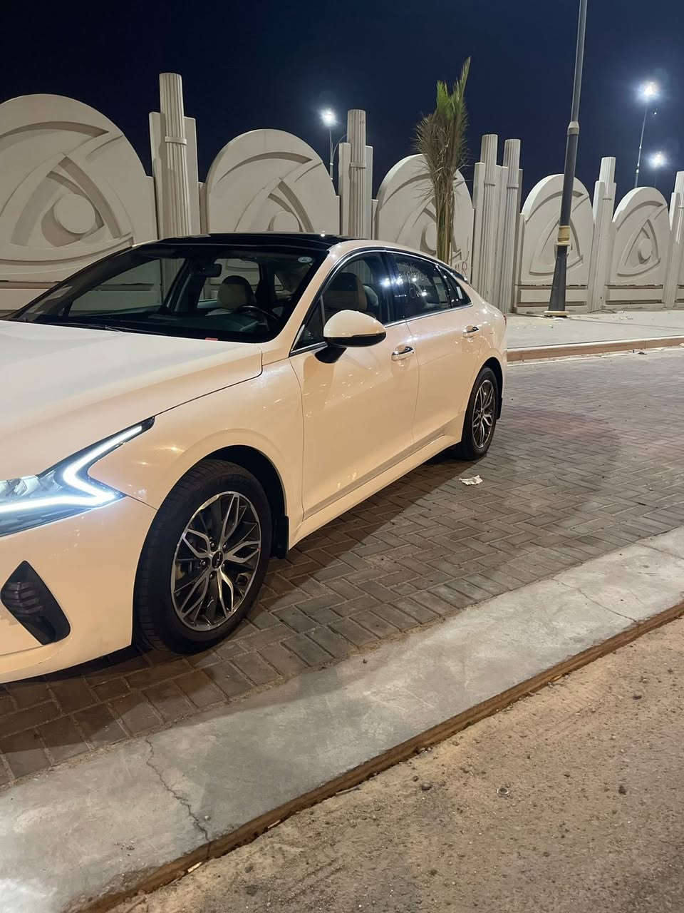 K5
مديل 2023
وارد خليجي 
رقم اربيل 
ماشيه 75 الف
فول مواصفات للاخير 
وكاله N/M
محرك 2000 دوش المرغوب
كير ATالمرغوب
سياره بيها صبع بارد بدون صبغ ولا فتح
وشبر بالصندوك بارد
رقم الهاتف (***********)
السعر 210
