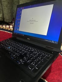 كور i7 جيل 8 • ١٦ جيجا رام • ٢٥٦ جيجا SSD