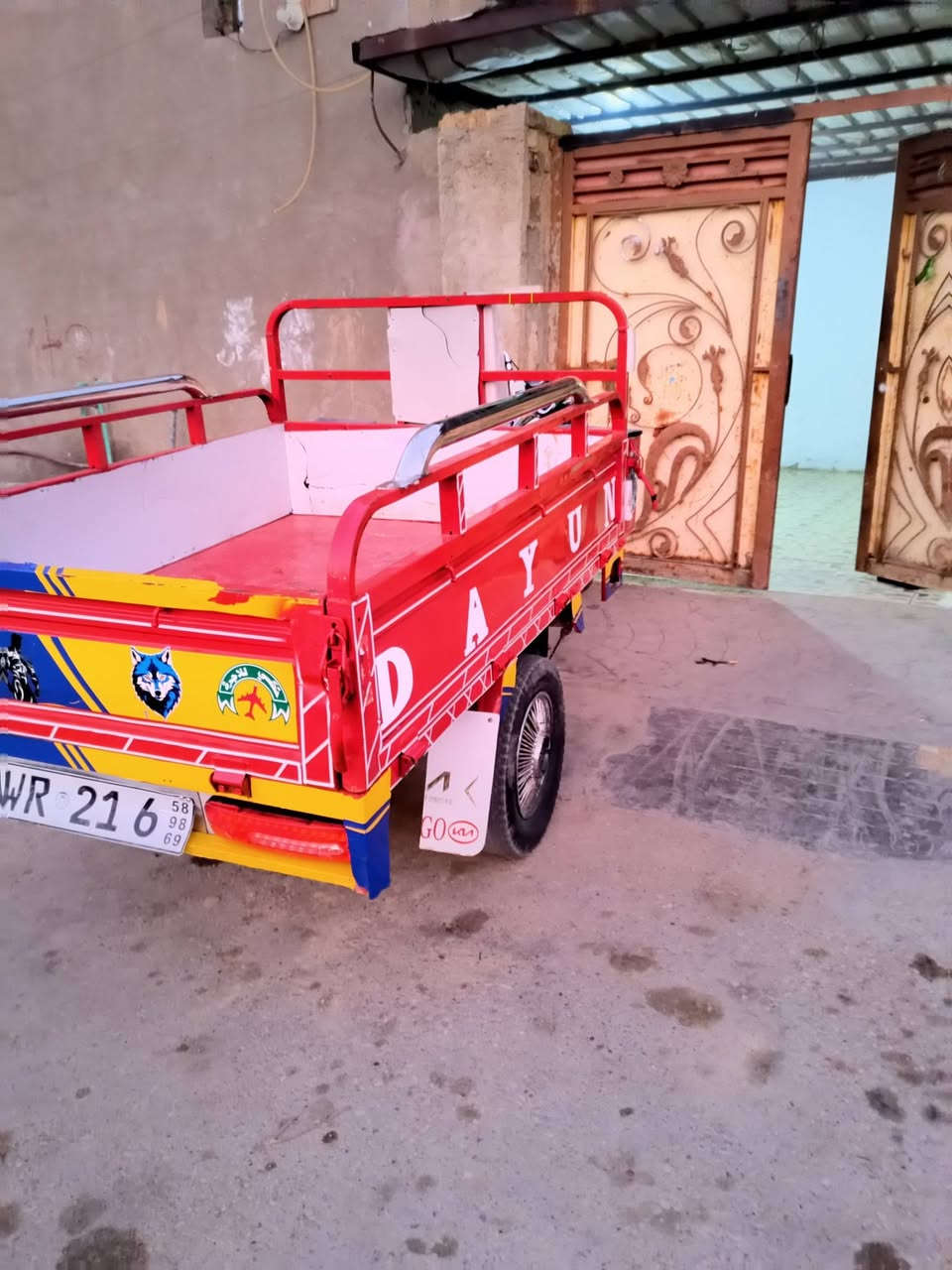 السلام عليكم  ستوته ديوان مديل 16 السعر معه المخابره هاذه رقمي  ***********
