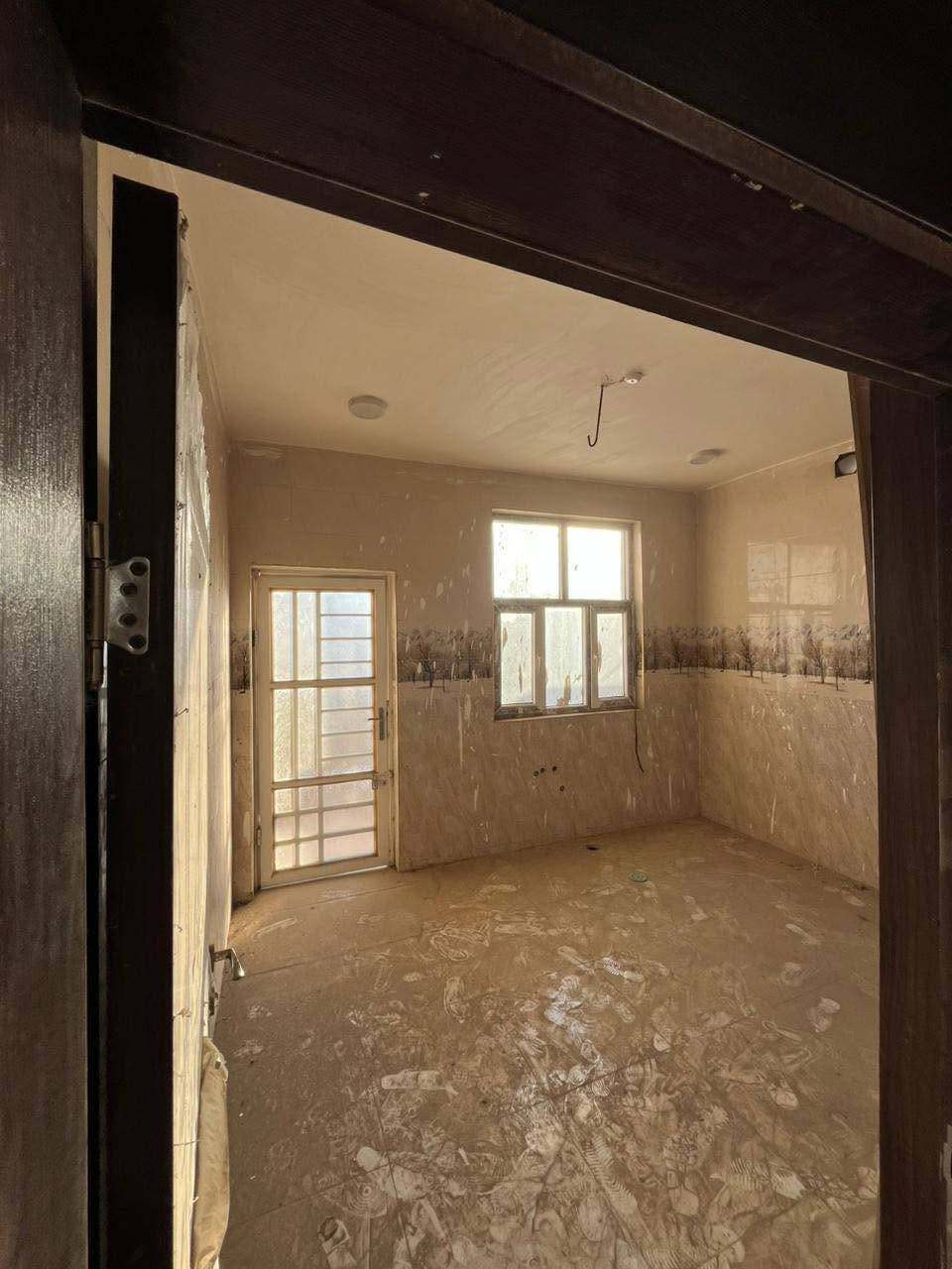 🏠دار للأيجار 🏠.           

📍في ابي غرق  مجمع الصفوة السكني 

المساحة 200م 
(غرفتين /صاله  /صحيات  داخليه وخارجية /وهول /ومطبخ /مناور /كراج /حديقة )

(الدار غير مسكون سابقاً)

————————————————-
للاستفسار مراسلة الصفحه 
او الاتصال على الارقام 
 0️⃣7️⃣7️⃣2️⃣6️⃣9️⃣9️⃣8️⃣2️⃣9️⃣2️⃣
                   سيد محمد الحلو 
 0️⃣7️⃣8️⃣1️⃣0️⃣8️⃣4️⃣8️⃣3️⃣0️⃣3️⃣
———————————————— 
                
                     القلم للعقار
📍 عنوان المكتب - ابي غرق - حي الحسين - قرب مشروع الماء


**إذا كنت صاحب هذا الإعلان وتريد حذفه لأي سبب، رجاءا أرسل رسالة إلى الدعم الفني**