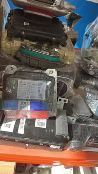 قطع غيار • جينيسس • وارد امريكي