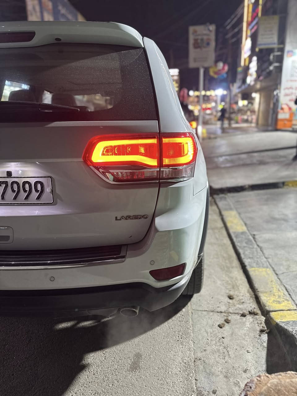 السلام عليكم .
جيب لاريدو خليجي لمتد 2018 فول مواصفات 
ماشية 50km
سونارها موضح كلشي .
ومبدل بيه مكينة جديدة 

السعر 235 ورقة وبيه مجال بسيط 
مكان سيارة بغداد العامرية 

***********
