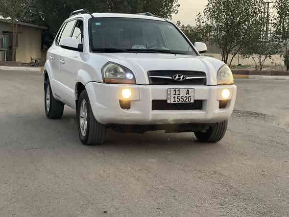 بسم الله الرحمن الرحيم 
توسان 2009 خليجي رقم بغداد انكليزي وهزه جديده باسمي تحول شرط فتحت سقف مكينه 2000 جديده كير مكفول تخم تاير تبريد ثلج تدفئه شغاله صدر امامي خلفي جديد لوك
السياره جاهزه بدون نقص الحمدالله بيه ضربه باب الصدر ولي وراه فقط ولباقي مكفول من صبغ وتبديل وسونار مرفق بل صور مكاني البياع المواصلات السعر 102 وبيه مجال 
رقمي *********** اي ستفسار اتصل وبخدمتك
