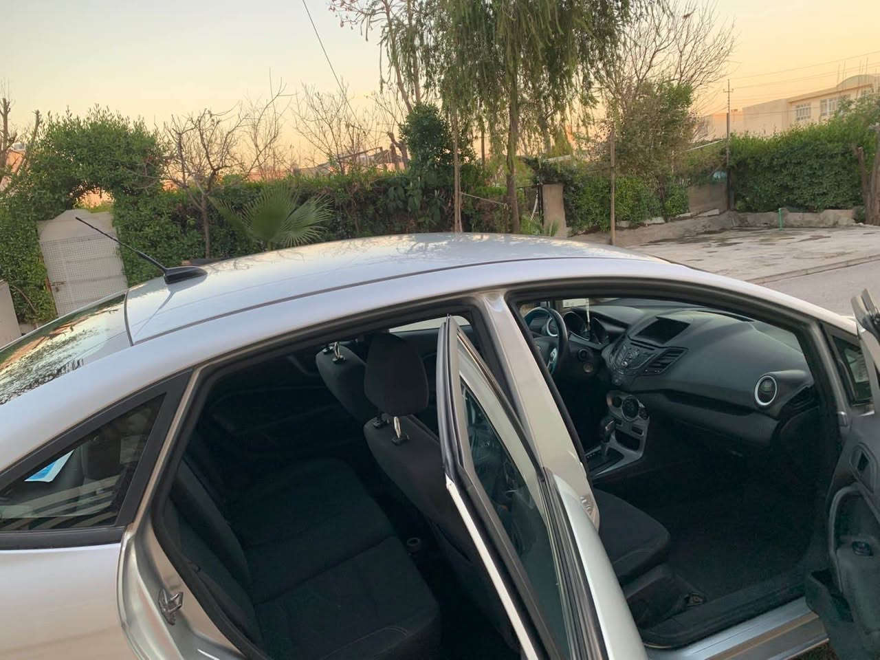 فول مواسةفات دةشبول حةفت رةنگ جام كارةباى سوكان ڤوليوم Awtoلايت چوار تايةنوئ گيرومةكينة بةشةرت رةقةموسةنةوى نوئية سعرى ٩٠وةرةقة
*********** أربيل, العراق
