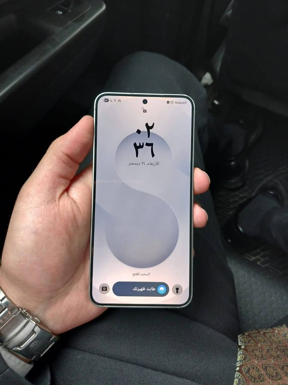 السلام عليكم
سامسونج s25 العادي 
اللون سلفر 
ذاكرة 256
ثلاث كامرات الاساسيه 50 بيكا بكسل 
والاماميه 12 ميكا بكسل 
كارتون و ضمان عين الفهد 
بغداد 
السعر 600 الف 
للعلم والامانه الجهاز بي بعض الخدوش البسيطه 
*********** واتساب 
***********
