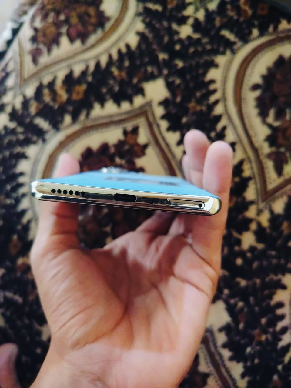 السلام عليكم للبيع
تكنو كامون 40 برو 5g
ذاكره 256 
رام 12+12=24
نضافته 100/100
بوبجي تدعم 90 فريم 
بدون ملحقات 
الاستفسار ع رقم 
***********
***********
