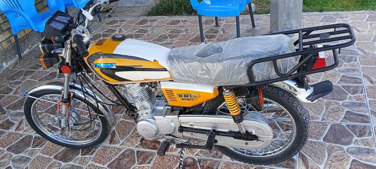 سلام عليكم دراجه شلامجه اصلي كلك للبيع وكيل نوار الباشا موديل22 مامفتوحه بس كلجات مكانه دوانيه سنيه ***********
