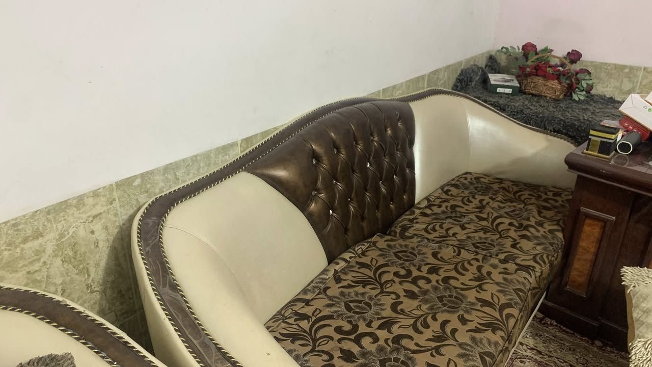 سلام عليكم تخم قنفات  نظيفات السعر350 العنوان بغداد الامين الثانيه الرقم :***********
