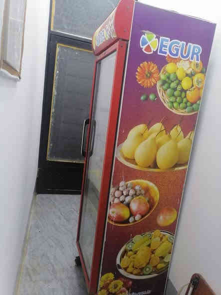 عارض مالت محل للبيع شغال كل عيب مابيه
السعر ١٧٥
المكان دوميز
***********
