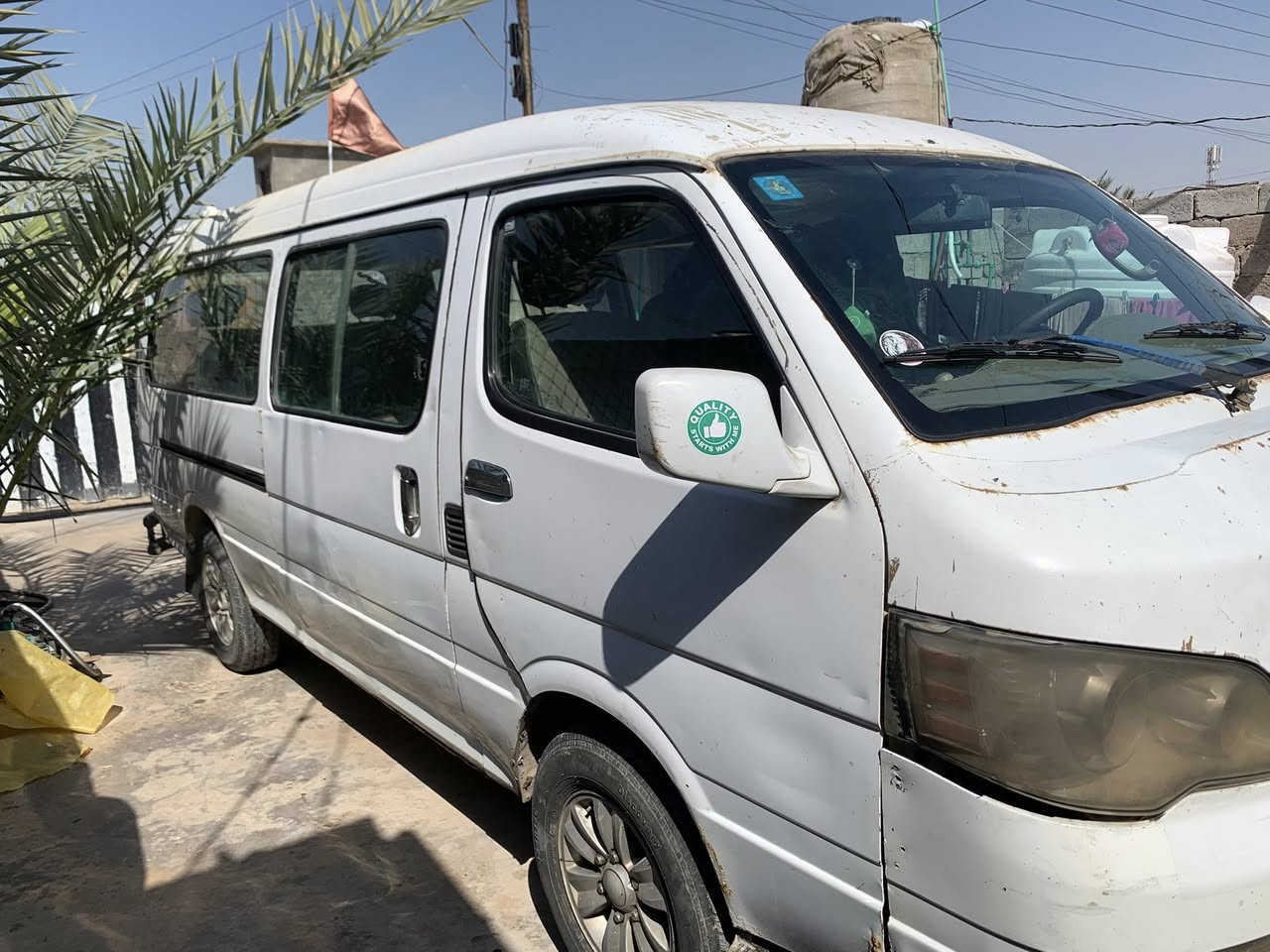 سياره مديل. 2014رقم نغليزي
محرك ونجي سياره بسمي تحويل ثاني ايوم                                    سعر ٨٠ بيه مجال شي غليل ***********
