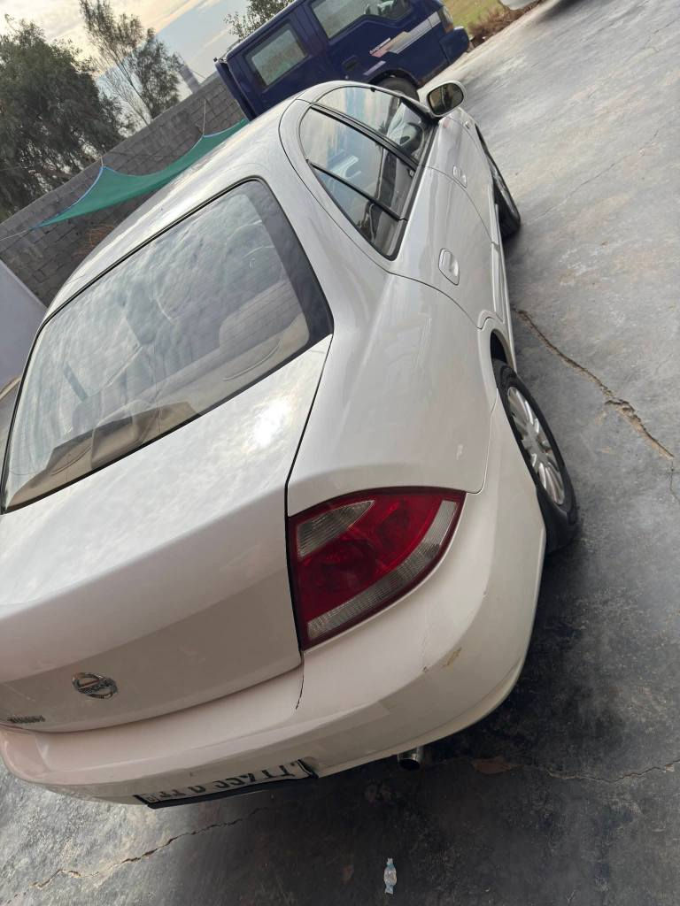 للبيع نيسان سني بدي كوري. 
موديل 2009 رقم بغداد دولي مميز.. 
سنوية.. لل 2030.. هزة شهر 8... 
كفالة عامة من صبغ وتبديل... 
مسويلها ادامة كاملة 
تخم نوزلات جدد.. بلكات ومجاول.. 
داينمو جديد... باتري جديد.. صوندات بور.. 
تبريد تدفئة فول والحمد لله.. 
محرك وكير مكفولة لا تبخير لا تنقيص.. 
صدرها بحالة جيدة... 
سيارة جاهزة تماما وماتفشل... 
مكان السيارة بغداد الكرخ... 
للاستفسار الاتصال.. 
*********** متوفر واتساب.. بغداد, العراق
