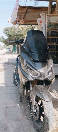 نجف مناذره • موتوسيكل • قفل