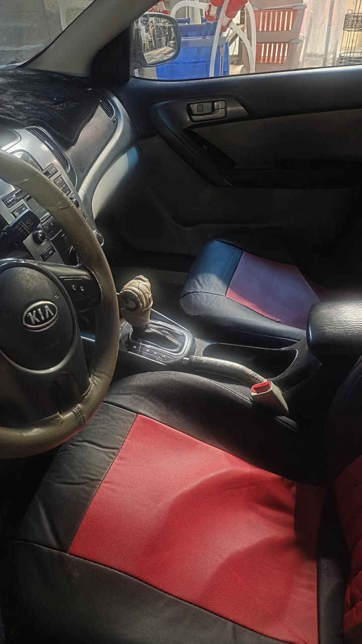 السلام عليكم سياره كيه سيراتو مديل 2012 فول عده البصمه رقم أربيل جديد بيهه قطعه وحده وكم مكان بارد فقط بدون لا تبديل ولا صبغ السعر 105وبيهه مجال ***********
