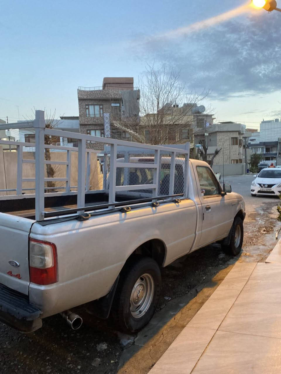 فۆرت ڕەنجەر چوار پستۆن ماشەڵا سەیارەکی زۆر بێکێشەیە و دینار مەسرەفی نیە چوار تایەی تازەی لە ژێردایە ماشەڵا زۆر بەقوەتیشە بەڕەقەم جنوبە مەشروع وەتنیە لەکەرکووک ئەتوانی بکەیت بەناوی خۆتەوە سەیارەکەش بەناوی خۆمانەوەیە سعری (60) گەڵاو معامەلەیکی کەم السليمانية, العراق


**إذا كنت صاحب هذا الإعلان وتريد حذفه لأي سبب، رجاءا أرسل رسالة إلى الدعم الفني**