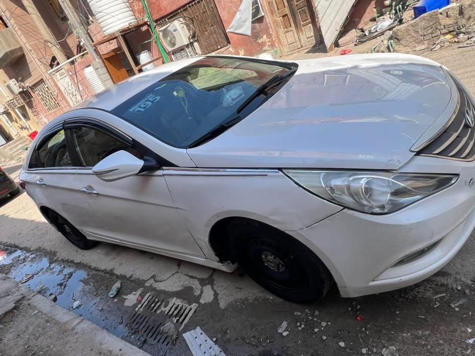 أدوات #أدوات ادوات
سوناتا فول مواصفات   بصمه كشنات تدفئه مرايات كهربائيه 
تبريد قطعتين. //كص جنطه //
متومه ارقام وسنويه مديل 2013 //
العنوان //البصره
السعر 55 بيها مجال
هـ***********
