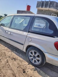 دوج كرفان2005 بيع او مراوس حسب القناعه كير ومكينه مكفولات تخم تاير نقص...