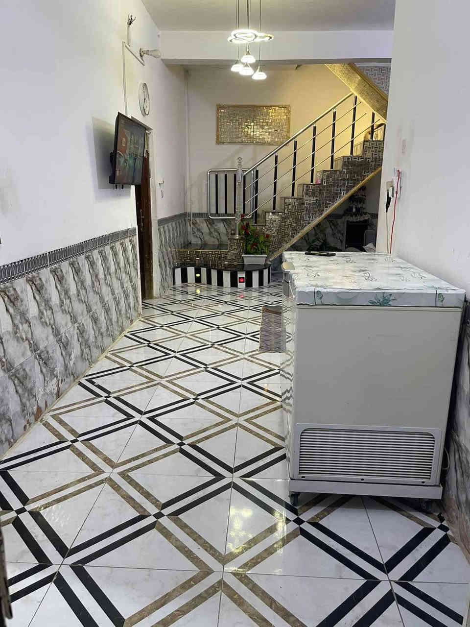 ‏  اعلان 
بيت بحي النفط  اقرار محكمه . 
مساحه 130م الواجهة 11م 
يتكون من غرفه وصاله ومطبخ واستقبال 
وصيحات داخليه وخارجيه
‏
‏بسعر ،60 مع المجال 
تفاصيل اكثر مراجعه الساعي للعقار 
او الاتصال بالارقام التاليه 
***********
***********
***********
عنوان المكتب سايدين حي الشرطه مقابيل اسواق ريتاج 🧿
