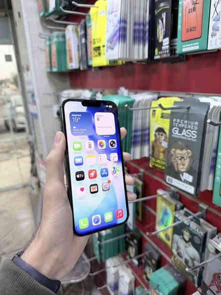 ئایفۆن ١٣ پڕۆ ماکس دوو سیم کارت
زاکیرەی ١٢٨ گێگا زۆر خاوێن بێ شوخت
ڕەنگی سەوز پاتری ٨٨ حقیقی نرخی ٤٧٠ دۆلار
ناونیشان :- هەولێر - قەڵاتی نوێ مۆبایلی هاوکار
ژمارە مۆبایل ***********
