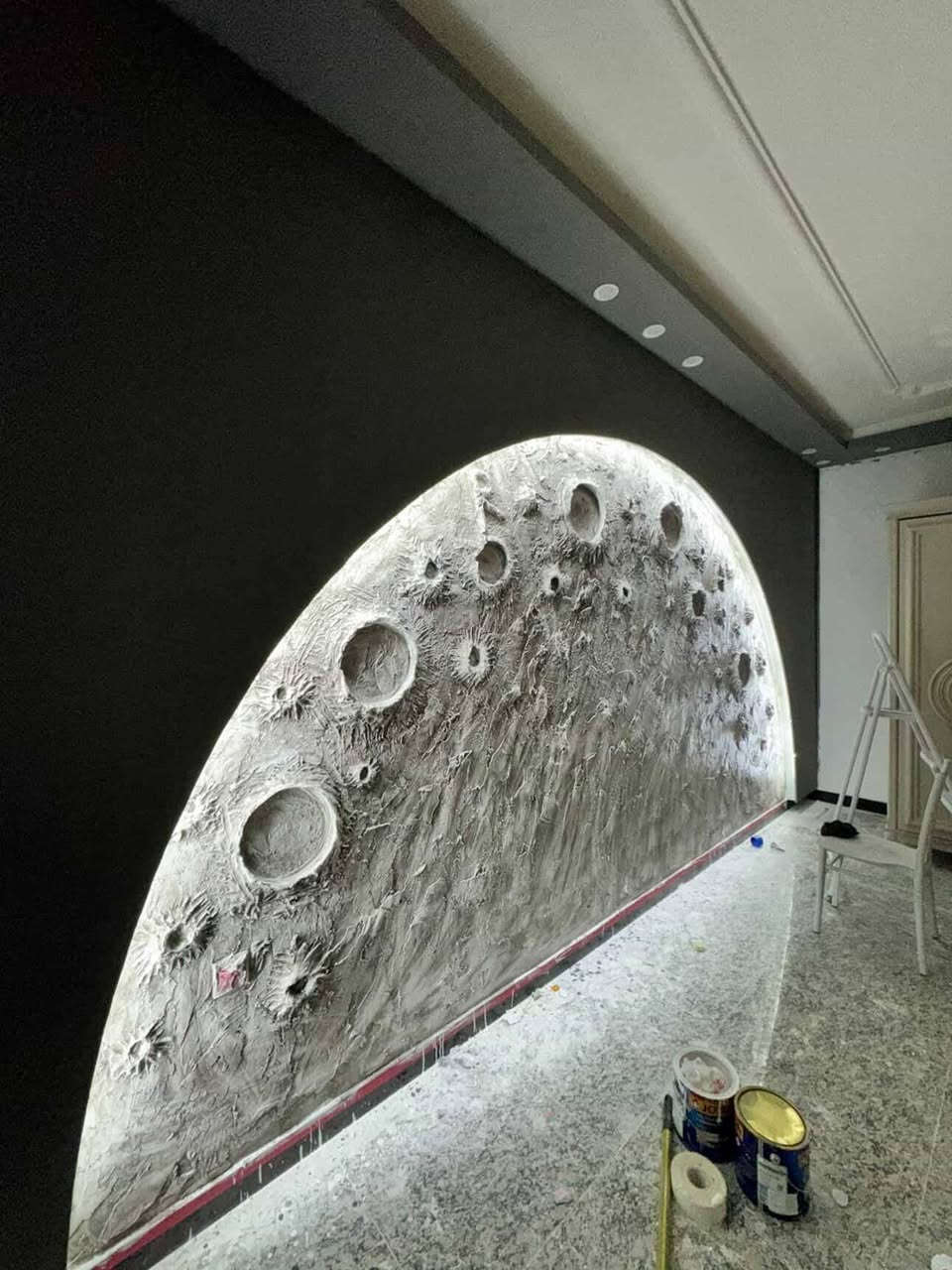سلام عليكم من رخصت لادمن 
نشتغل جميع انواع الديكورات 
داخلي وخارجي وباحدث الطرق
التواصل ***********

