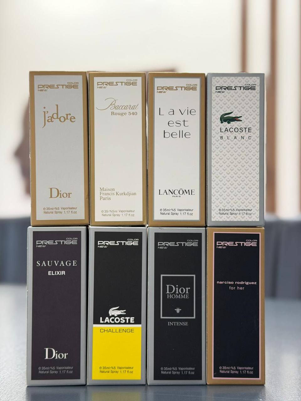 عطر مني cb جميع الماركات العالمية المشهورة اداء جدا عالي عطر جيب الحجم جدا مناسب للطلب واتساب ***********
