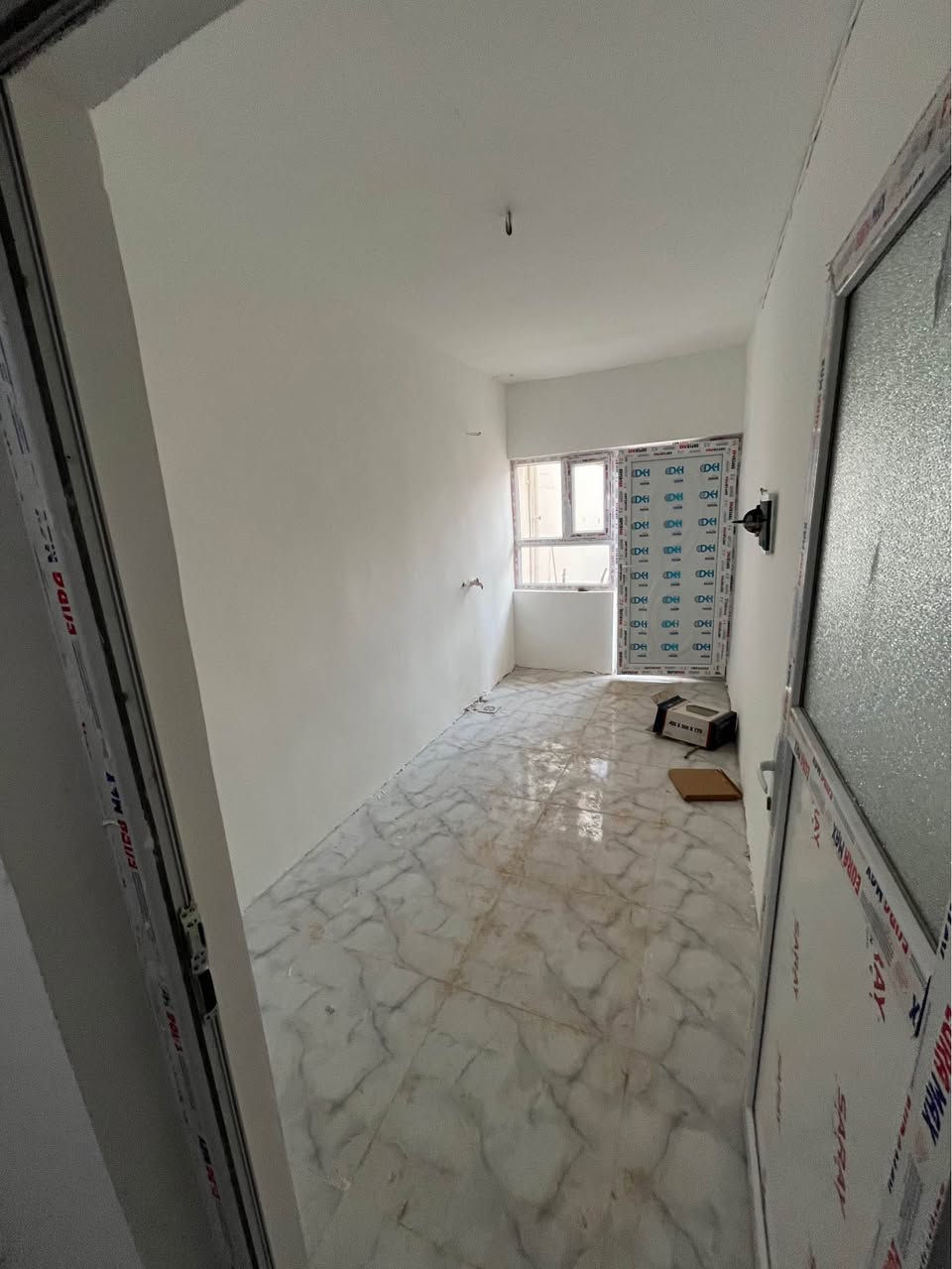 دار للبيع 130م 
طابو صرف شرط التحويل 
حي رمضان قرب جامع حجية كافية 
كاشي وسقف ثانوي 
يحتوي على 
غرفتين نوم واحد فوك 
أستقبال وهول 
مطبخ 
والصحيات 
بيت مرتب وحلوو
للأستفسار ***********
السعر 60 بي مجال خناقين, ديالى
