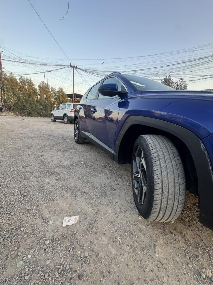 سلام عليكم شباب 
توسان موديل ٢٠٢٢ 
اللون ازرق 
المواصفات فول 1-1 
حجم المحرك ٢٥٠٠GDi 
الحادث مثل ماموضح بلصور 
بيهه بلعراق نسبه حالوب كلش خفيفه منطقه البلديات الكل تعرف المنطقه الوحيده اللي صار بيهه حالوب 
مكان السياره بلديات تقاطع الكهرباء 
السعر ١٨٦ بيهه مجال بسيط 
شباب فدوا السياره جوا نعال ازغر واحد بيكم اذا متعجبك لاتكسر بيهه 
رزق وعافيه للجميع انشالله والتوفيق للجميع 
*********** 
متواجد واتساب
