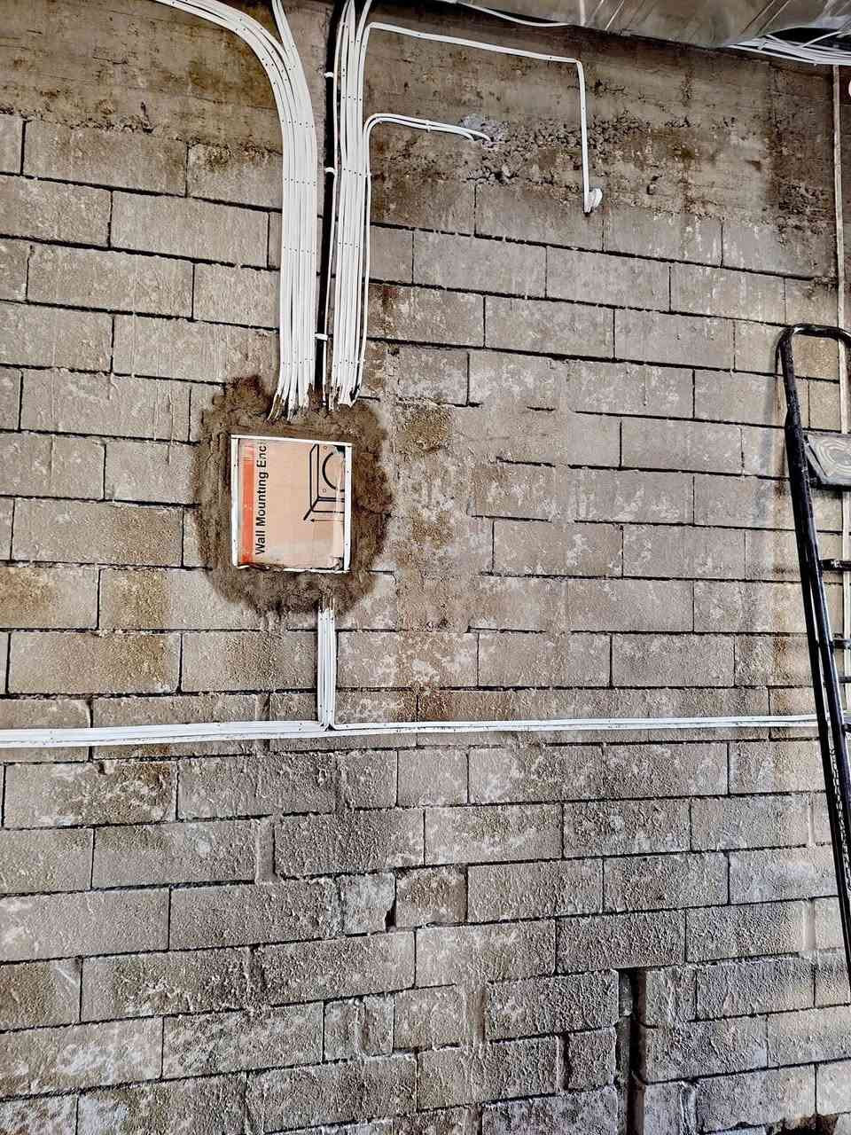 تاسيس كهربائيات المنازل 
جانب من اعمالنا داخل وخارج طوز خورماتوا 
بكوادر متميزه وباسعار مناسبه 
***********
***********
