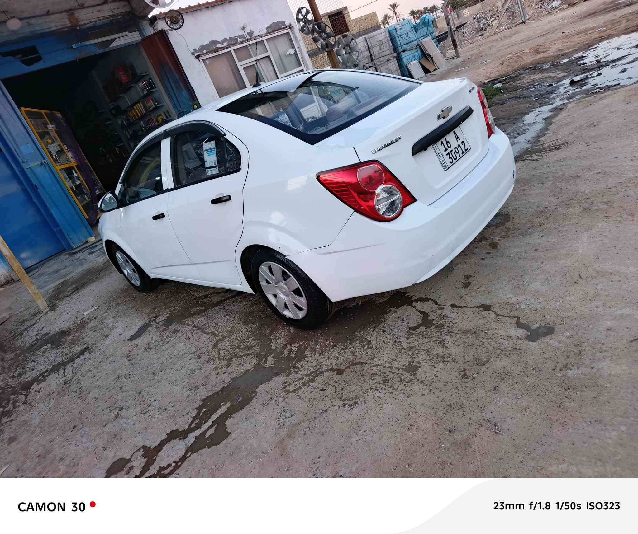 افيو ٢٠١٢ خليجي رقم دولي بسمي تحويل مباشر كير اوتو محرك ١٦٠٠ تقم اطارات تبريد ثلج 🥶🥶
ريمون تحكم عن بعد 
شاشة كبيرة 
كامرة خلفية 
محرك وكير كفاله وشرط الفحص 
مكفولة من الحادث بيه رشات بسيطة بسبب الخدوش السيارة احلا من الصور وجاهزة ما عايزة اي شيء
السعر 58 
مكان السيارة طويريج 
***********
