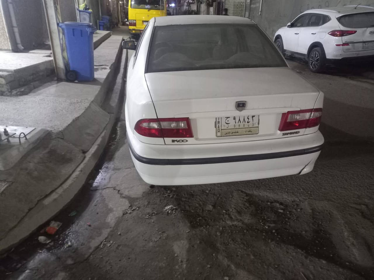 سمند موديل 2011 مشروع وطني تخم تاير ناطق تبريد ارضيات سفاري مدوشمه كل هالسياره خير من الله مكينه خير من الله السياره حلوه ونصبه سعرها 56 سياره ما تعبانه باسم ابني طالب جامعي بس يروح بيها للدوام ويرجع مركونه بالباب 24 ساعه اللي يريدها يتصل على الرقم *********** رقمها بغداد العنوان بغداد الشعب شارع الصحه
