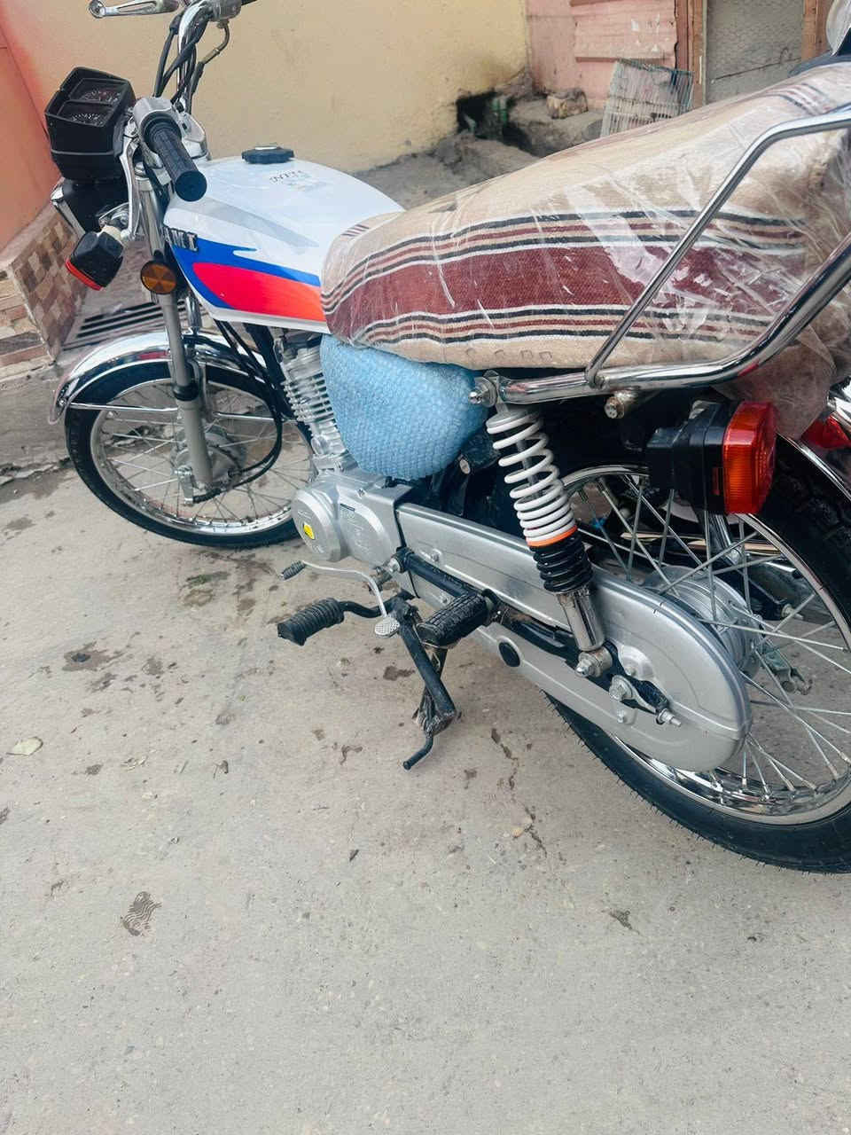 السلام عليكم /للبيع دراجة ايراني سكنر موديل 2026 اوراق سكنر  جاهزه وفول نظافة السعر 700 مكاني قلعة سكر


**إذا كنت صاحب هذا الإعلان وتريد حذفه لأي سبب، رجاءا أرسل رسالة إلى الدعم الفني**