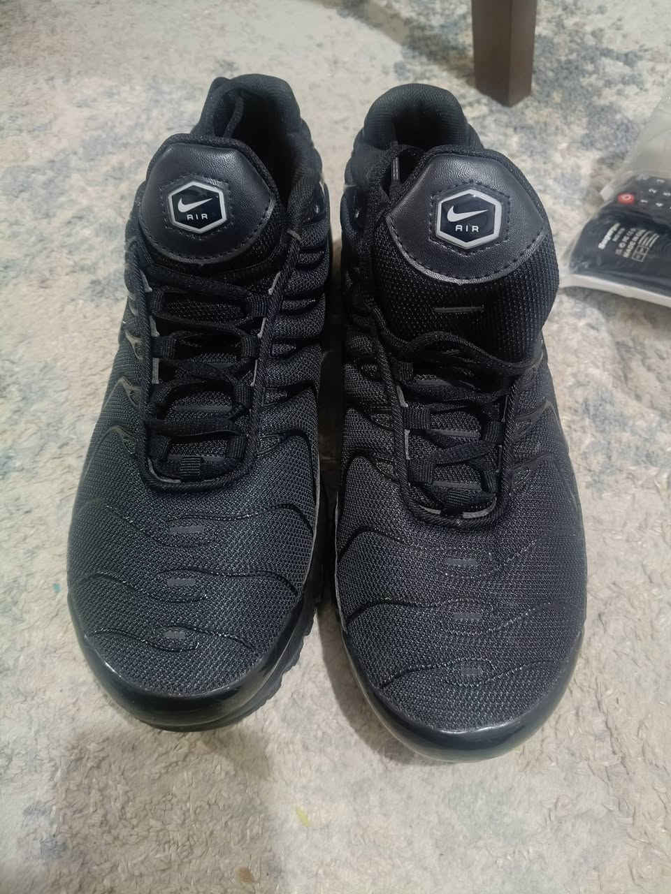 السلام عليكم ورمضان مبارك

حذاء رياضي من Nike Air 🏃‍♂️
اللون: أسود
الحالة: جديد 
مريح ومناسب للمشي والرياضة والاستخدام اليومي.
📍الموقع: أربيل
القياس 44-45
💰السعر: 30 ويا التوصيل


**إذا كنت صاحب هذا الإعلان وتريد حذفه لأي سبب، رجاءا أرسل رسالة إلى الدعم الفني**