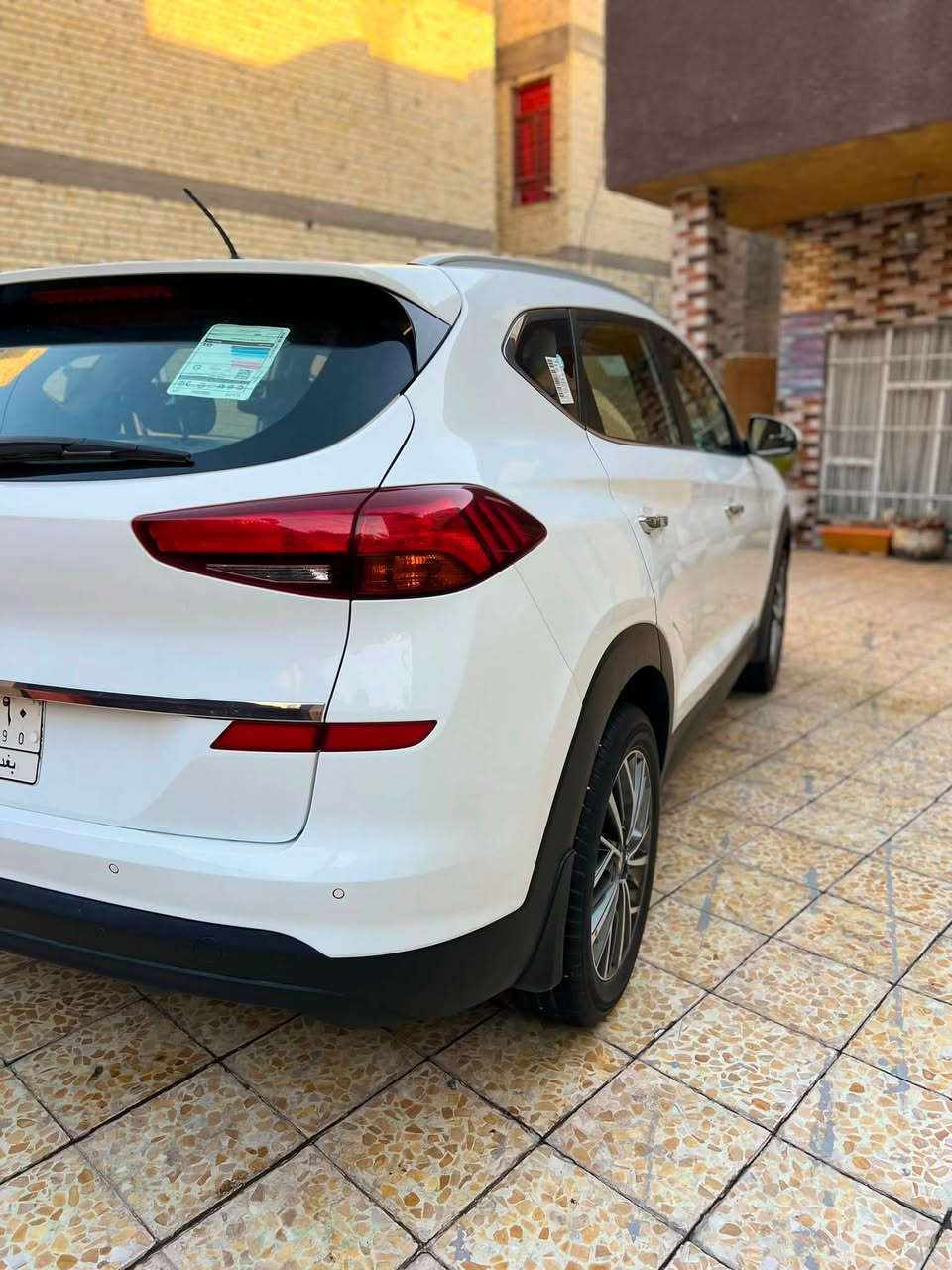 توسان للبيع ماشية83 الف مديل2019 فول مواصفات ما عدا الفتحة 1/1 سيارة مكفولة من الصبغ و التبديل بيها فقط بارد بل صندوك خفيف

***********

 سيارة ب اسمي تحويل ثاني يوم سعرها 190 وبيها مجال سيارة جديدة استخدام شخصي

