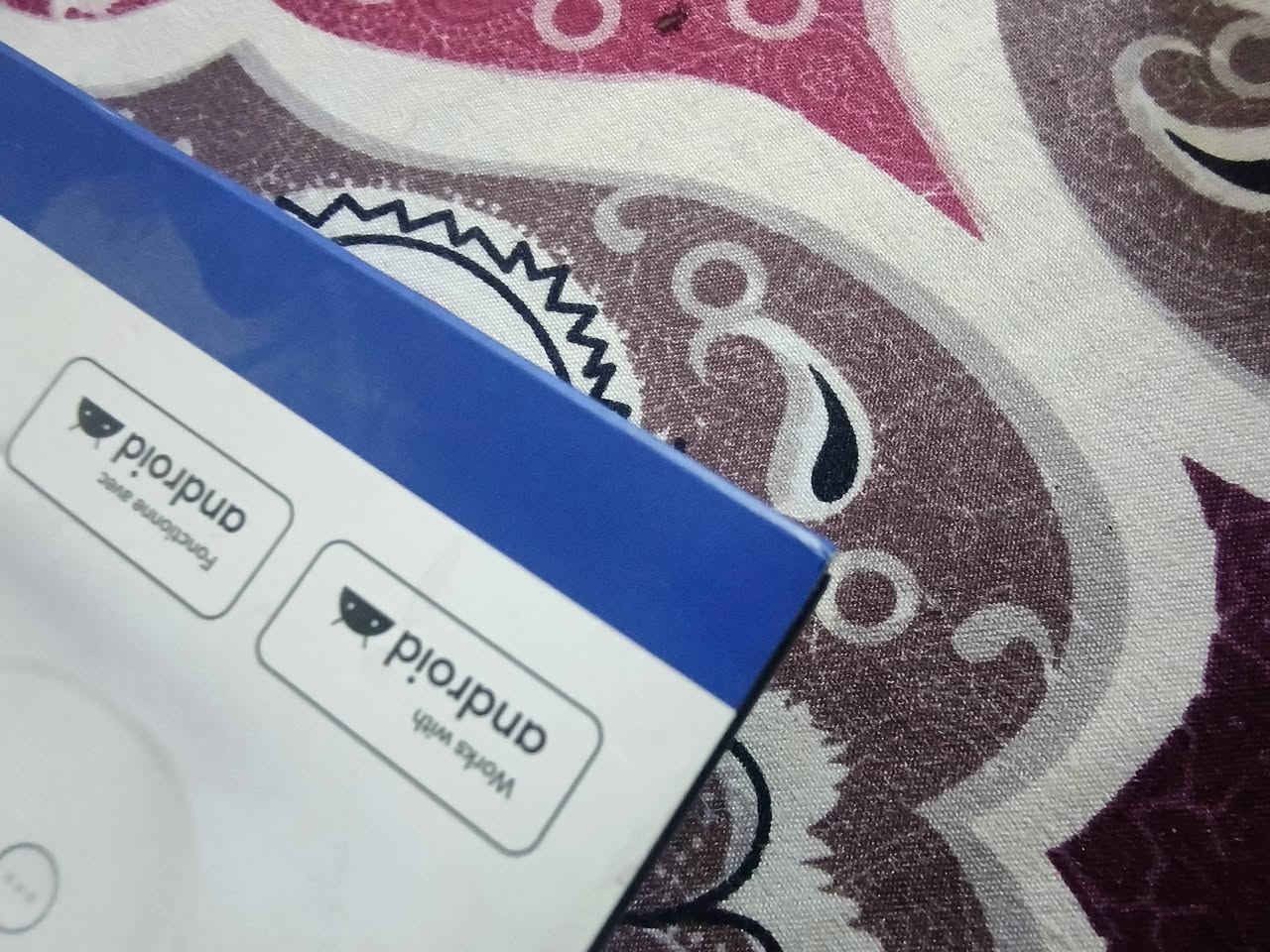 للبيع مع جنطه
واتساب ***********

تشتغل ايفون واندرويد 

اخر اصدار 

تايب سي
