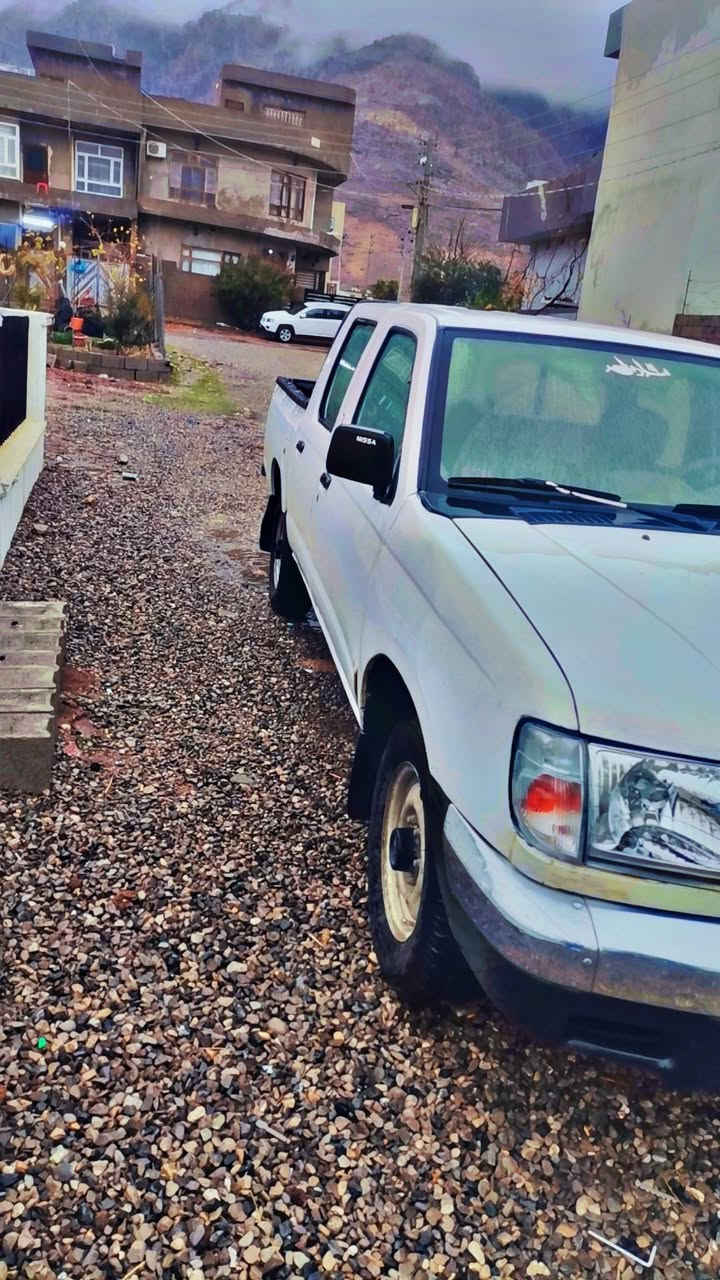 بەناوی خودای گەورە
سعر 72مجال
نیسان پیکب مودیل 2002تەبریدو پاوەر هەیکەلی زۆر جوانە  گێرو مەکینەو ئەکسل بەشەرت سەنەوی بەسەر چوە  لای سەکنی کامل بۆ یاخ نیە من بەکامل  ئەی فرۆشم  بێ مەعجون پارچەکانی کەی بۆیاخی نیە ژ.م ***********
