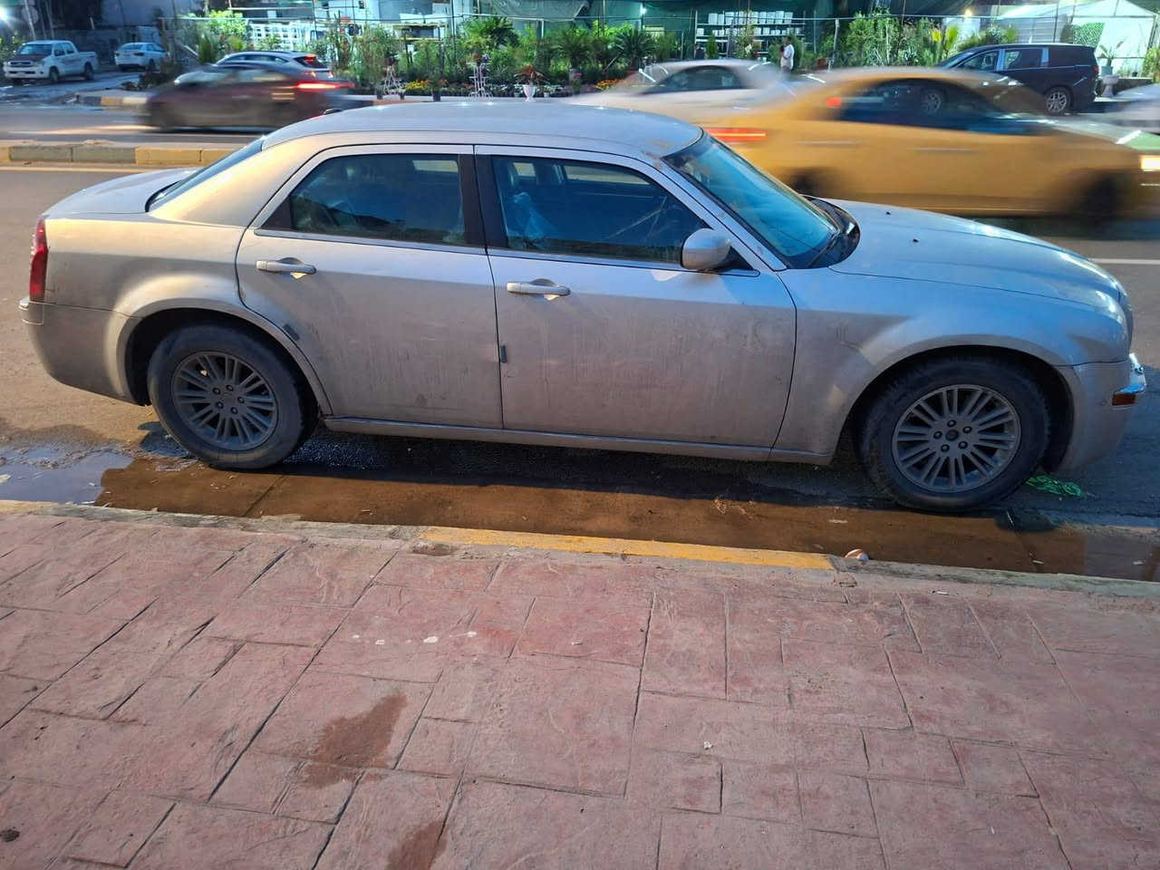 السلام عليكم اوباما سياره كلين بلا حادث 
موديل 9 
مكينة ٣ ونص 
سعر ١٢٥ وبيها مجال 
*********** ابو زينب 
مكان سياره الشعلة
