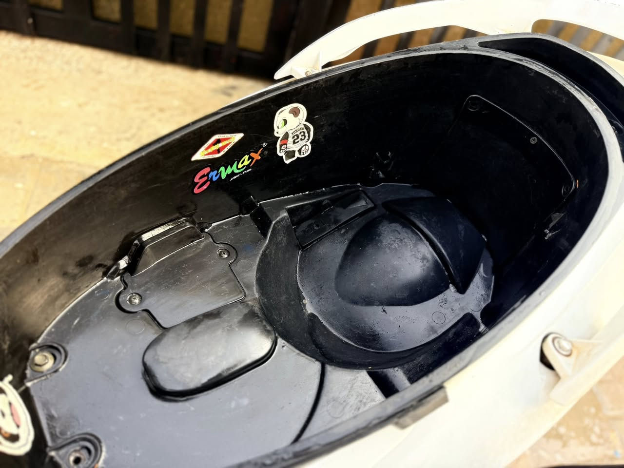 السلام عليكم للبيع سكنس فحل رمبة  كابريتر الدراجه حلوه و مابيه نقص مكينه ناعمه كلش شلعه معدل  كهربائيات كله شغاله  نكره سلف وهندر وصافيه الدرجه لا خربطه ولاشي ثاني مابيه اي نقص السعر900 وبيه مجال بسيط  مكاني بغداد الكرخ هـ***********
