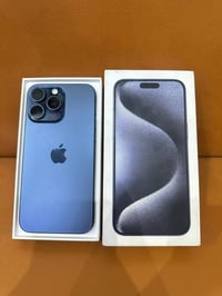 للبيع ايفون 15 برو ماكس الجهاز نضيف 100% مال بيت، استعمال خفيف وما بيه...