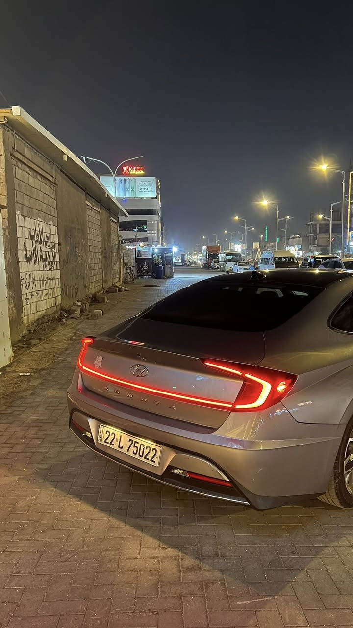 السلام عليكم
سوناتا مديل ٢١ أمريكي السياره عميه بدون مواصفات 
حادثها جاملغ وبنيد وبلعراق صار بيها ٣ قطع كلير البنيد الايمن ولباب مال العبري ولباب الي ورا كلير بدون ضربه 
ماشيه ١٥٣ قابل لزياده ما متواجد ؏ فيس هاذ رقمي *********** سعرها ١٤٠ وبيها مجال مو شراي ‏୪ تتصل ولا توصل ترهم مراوس هم ما يعجبك السعر ‏୪ تكسر بيها البصرة الجمهورية
