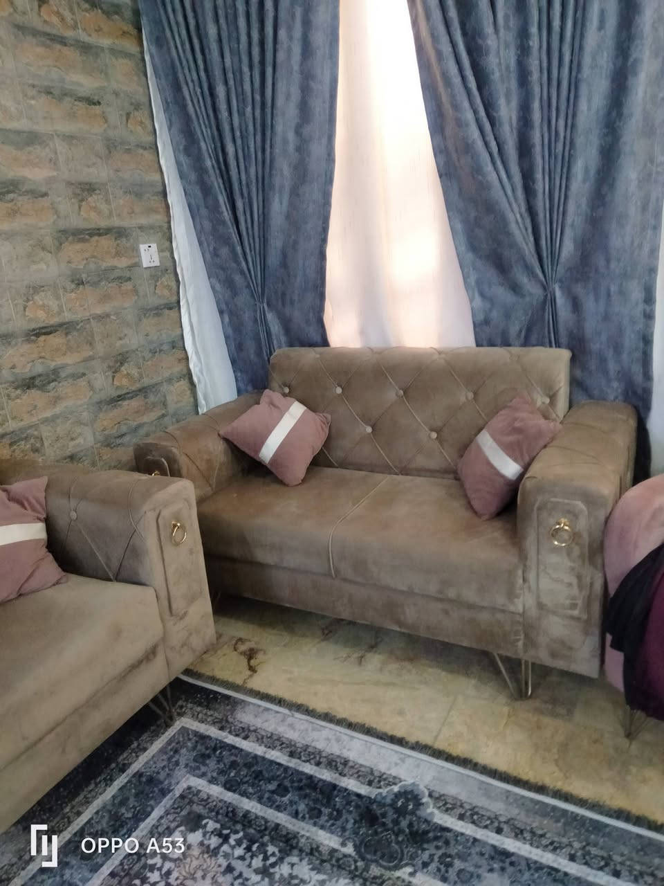 تخم 10 مقاعد نظافة 90٪ سعر 400 الف قفل حي الجهاد الامن الوطني بصف الديوان . ..... ‏‏‪0770 887 3922‬‏
