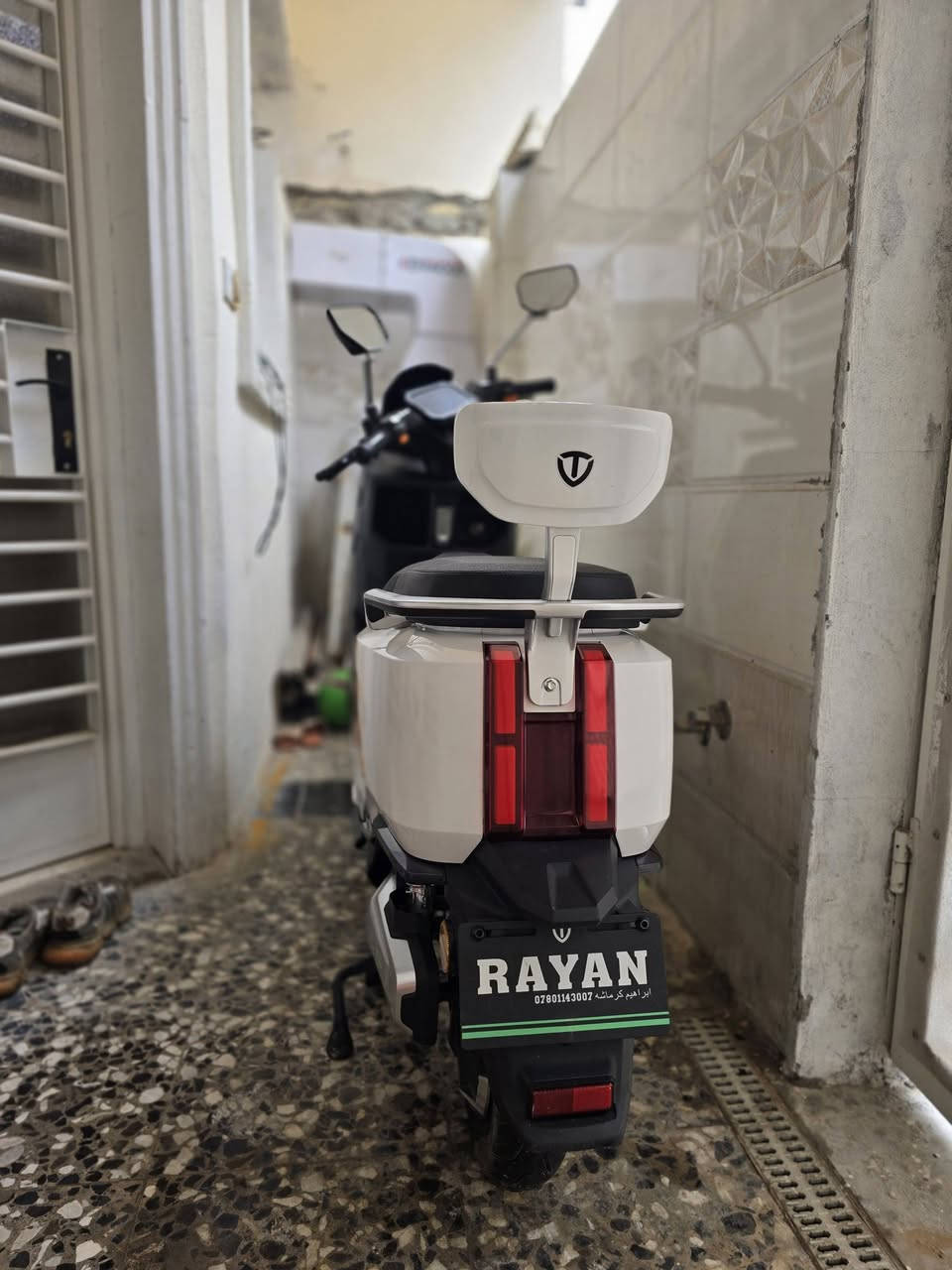 الريان وحش الكون للبيع ملف 2000 6بطارية سرعة 80
مواصفات معروفة 3سرعة مانع انزلاق مثبت سرعة نضام رجوع للخلف  السعر 975 المكان شهداء البياع ***********
