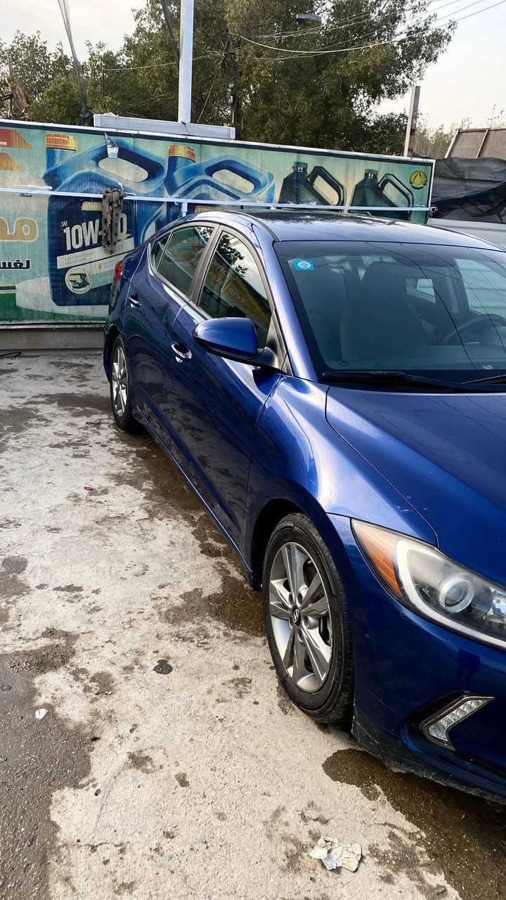 السلام عليكم النترا موديل ١٧ وارد امريكي حادثه خلفي
السعر ١٣٥
ماشيه ١٠٧ 
مكينه وكير مكفولات
***********
